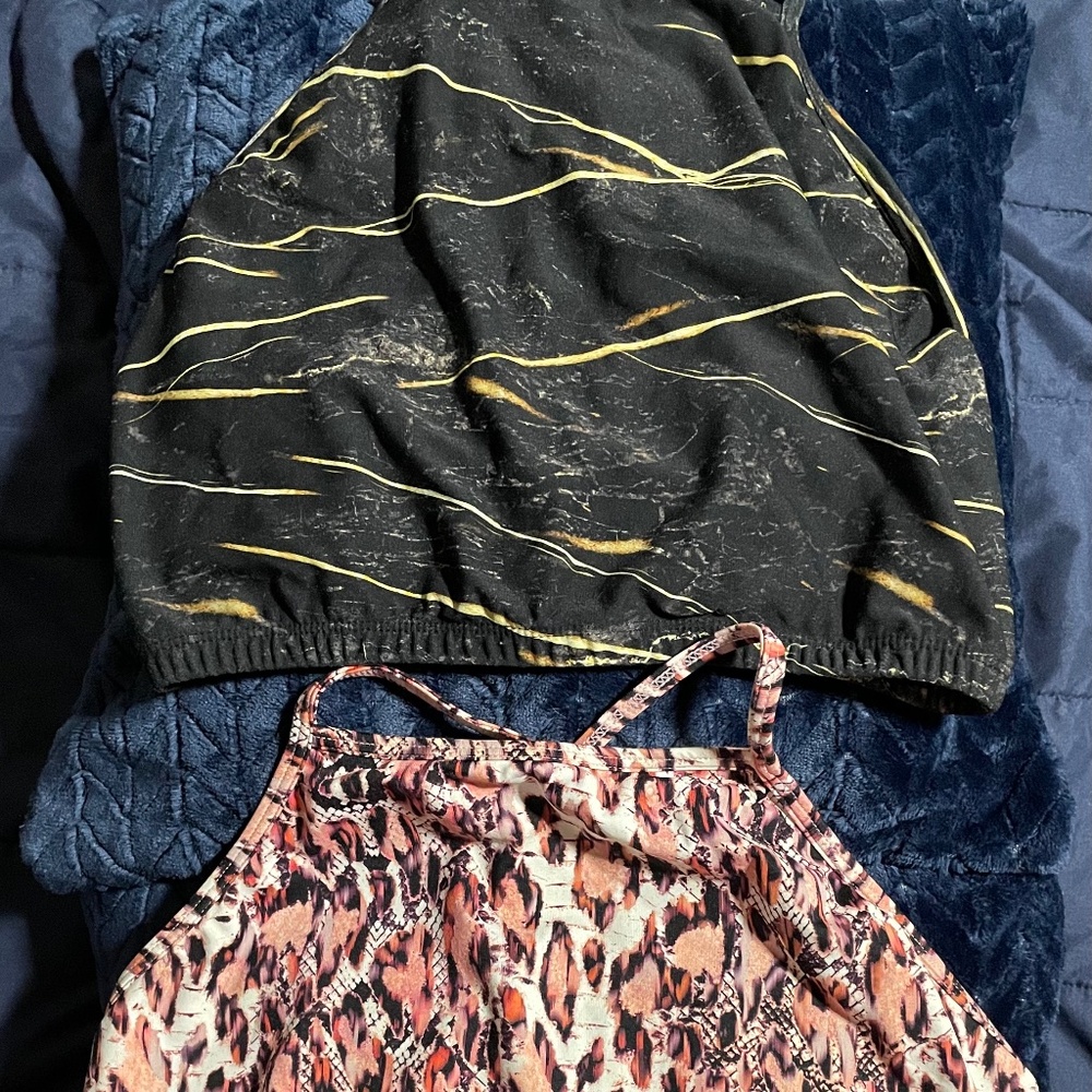 Crop top sports bra